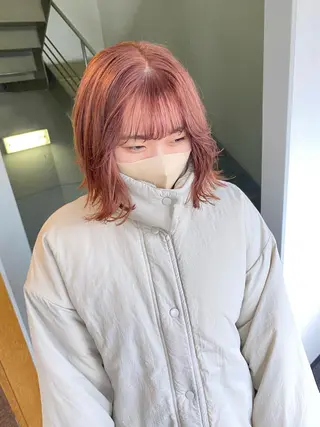 ミディアム カラー パーマ ヘアアレンジ デザインカラー/ボブ ブリーチカラー/ユリのヘアスタイル