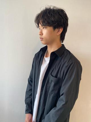 ショート パーマ 横地 凌のヘアスタイル