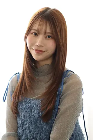 ロング 伊藤 花音のヘアスタイル