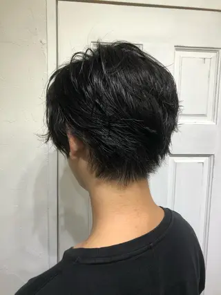 ショート パーマ メンズ 白髪ぼかし大人メンズ 根本零のヘアスタイル
