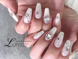 ネイル Lumos Asukaのネイルデザイン