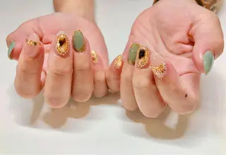 ネイル 土屋 智子のネイルデザイン