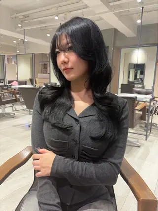 カラー 小川 龍馬のヘアスタイル