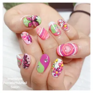 ミディアム ネイル 🐾enen style 🐾のネイルデザイン