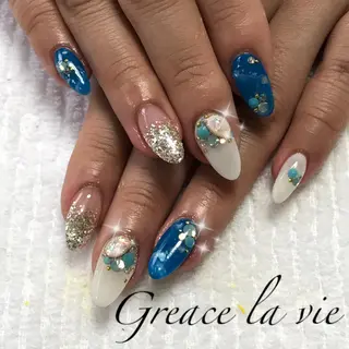 ロング カラー パーマ ヘアアレンジ ネイル マツエク・マツパ Greace  la vieのネイルデザイン