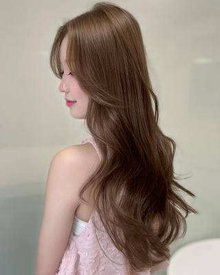 カラー 中×韓mix🥀秋色 ワンホンヘア🤍のヘアスタイル