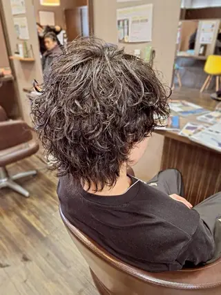 ミディアム ラプチャー 渡辺郁哉のヘアスタイル