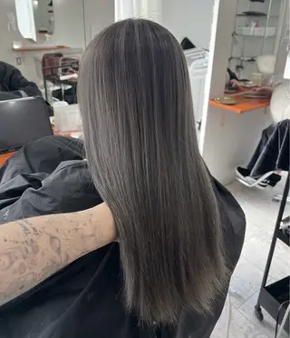 セミロング カラー 指名数No.1 /NAOYAのヘアスタイル