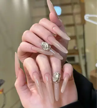 ネイル D-BEAUTY Nailsalonのネイルデザイン