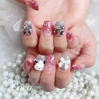 ネイル 🦋 Queenieのネイルデザイン