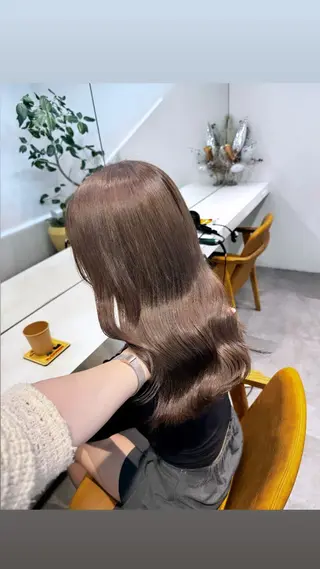 セミロング カラー ayaka♡ 柔らかカラーのヘアスタイル