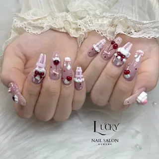 ネイル Lucky Nail Salonのネイルデザイン