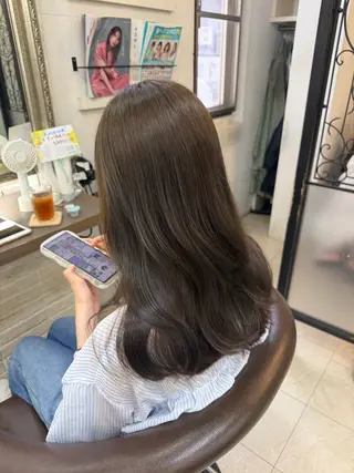 ミディアム ブリーチなしで叶う 透明感カラー｜Raiのヘアスタイル