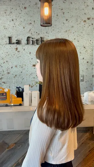 セミロング かじももな|女性限定 パーマモデル募集!のヘアスタイル