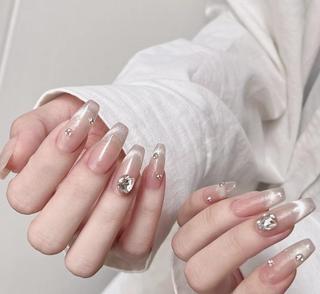 ネイル エリ🫧 nail池袋東口のネイルデザイン