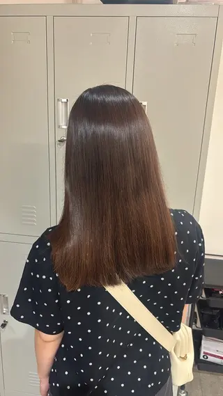 セミロング 🩰韓国風艶カラー /暗髪透明感カラーのヘアスタイル