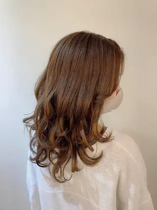 ミディアム ヘアアレンジ ヘアメイク エンカレッジのヘアスタイル