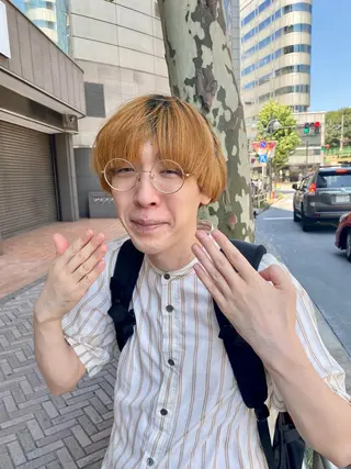✂︎美容師芸人👑 コモリギャルソンのヘアスタイル