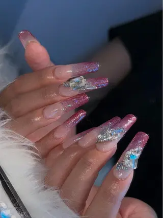 ネイル BiBi Nanakaのネイルデザイン