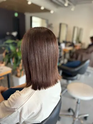 ミディアム カラー 山路 結花のヘアスタイル