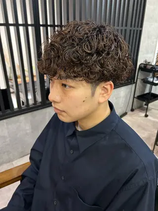 ショート カラー パーマ メンズ 勝毛 広貴のヘアスタイル