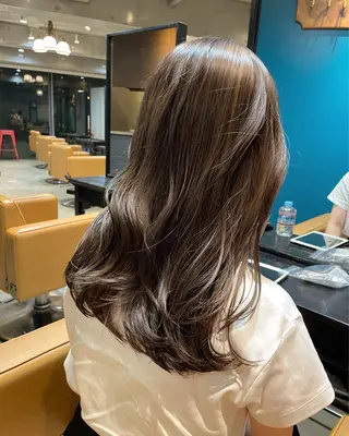 ロング カラー kana .のヘアスタイル