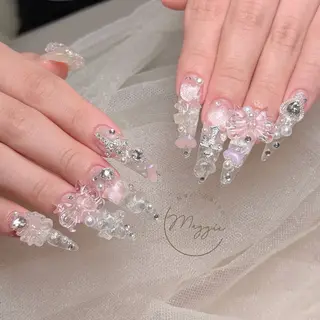 ネイル Maggie Nail🦩のネイルデザイン