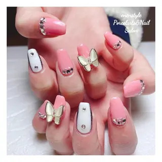 ミディアム ネイル 🐾enen style 🐾のネイルデザイン