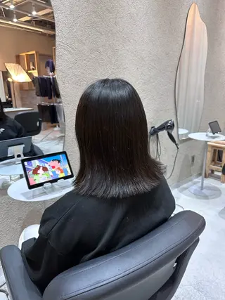 ミディアム Shiro RENのヘアスタイル