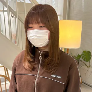 ミディアム 安西 香利奈のヘアスタイル