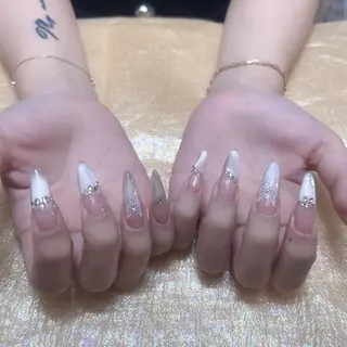 ネイル MoonNail ユリ🌸のネイルデザイン