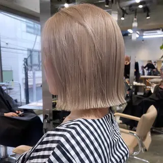 ショート ハイトーン/ベージュ /流星💫のヘアスタイル