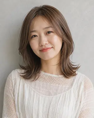 ミディアム 女性カット&カラー モデル⭐️大坂望心のヘアスタイル