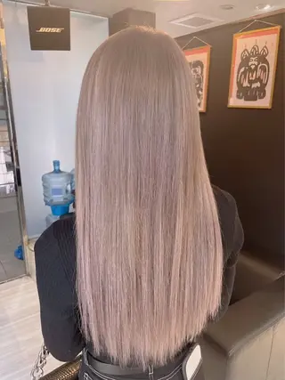 ロング カラー 五十嵐航斗 ハイトーンのヘアスタイル