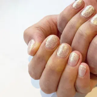 ネイル ミヤワキ モモコのヘアスタイル