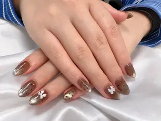 ネイル VI NAILのネイルデザイン