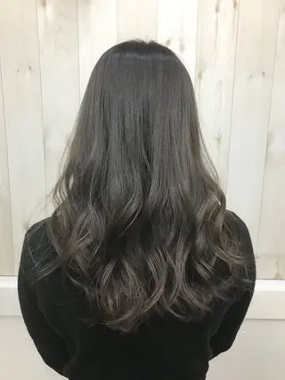 ロング カラー 🌱透明感カラー☘️ TOYO🌱のヘアスタイル