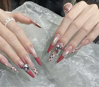 ネイル D-BEAUTY Nailsalonのネイルデザイン