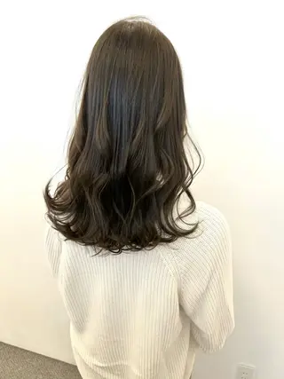 セミロング カラー Parve  Mix 🫧梶川虹のヘアスタイル