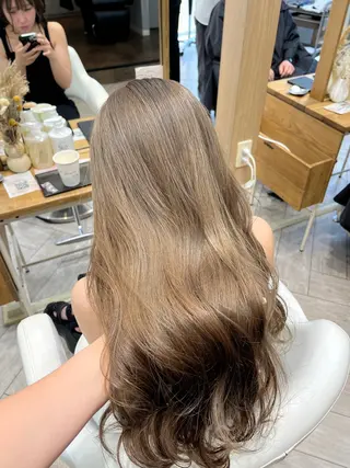 ロング AVANCE. chisatoのヘアスタイル