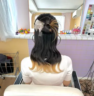 セミロング ヘアアレンジ 杏寿 ヘアセットサロンのヘアスタイル