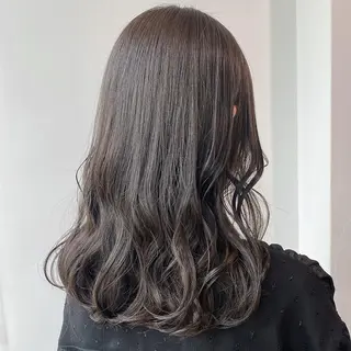 ミディアム カラー 佐藤史哉* 韓国レイヤー赤み除去のヘアスタイル