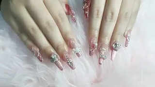 ネイル 東岸 彩花のネイルデザイン