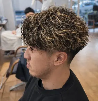 カラー パーマ メンズ 透明感カラー特化若山 結愛のヘアスタイル