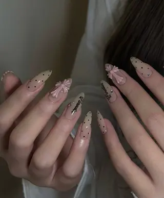 セミロング Hi beauty 渋谷のネイルデザイン