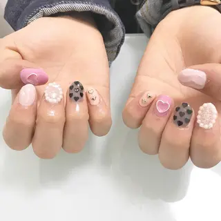 ネイル 板垣 綾乃のネイルデザイン