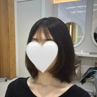 ミディアム yuria/レイヤー /透明感カラーのヘアスタイル
