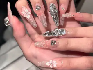 ネイル Sora  Nail 長さ出し専門店のネイルデザイン