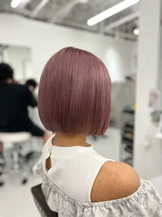 ショート カラー ❤️🔥ハイトーン /レイヤー/IORIのヘアスタイル