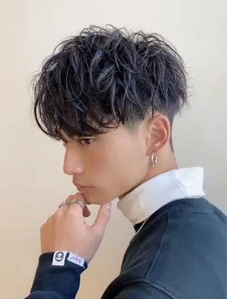 パーマ メンズ 中谷海里/フェザー パーマ/スパイキーのヘアスタイル